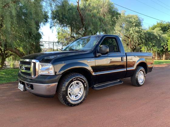 FORD F-250 3.9 XLT 4X2 CS DIESEL 2P MANUAL